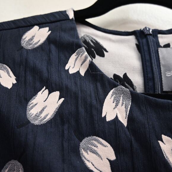 Lela Rose Navy Blue Textured Jacquard Spring Floral Top Size 8 - Picture 10 of 13